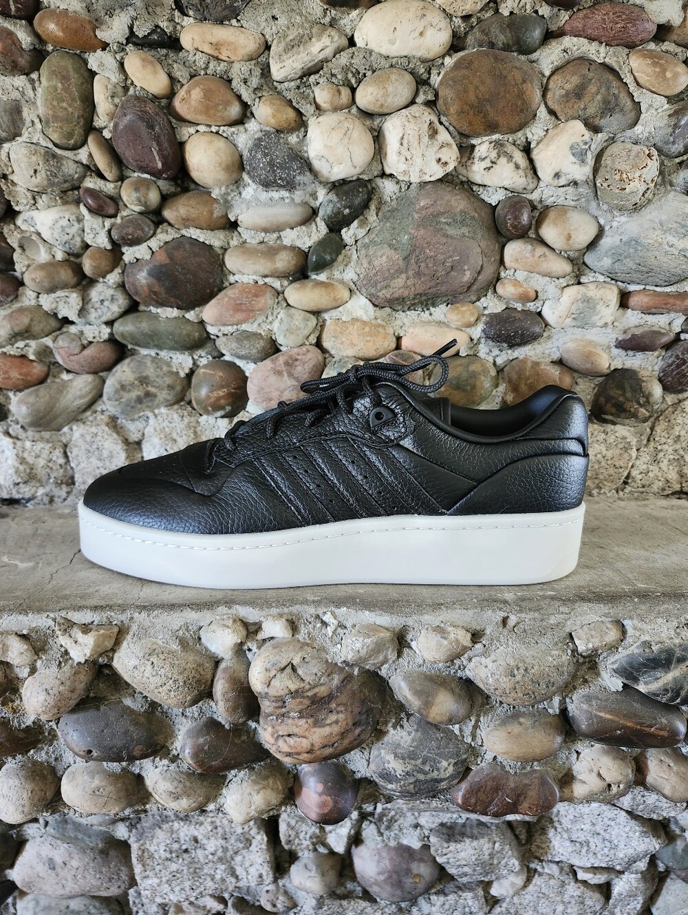 Adidas Rivalry Lux Low - Picture 2 of 7
